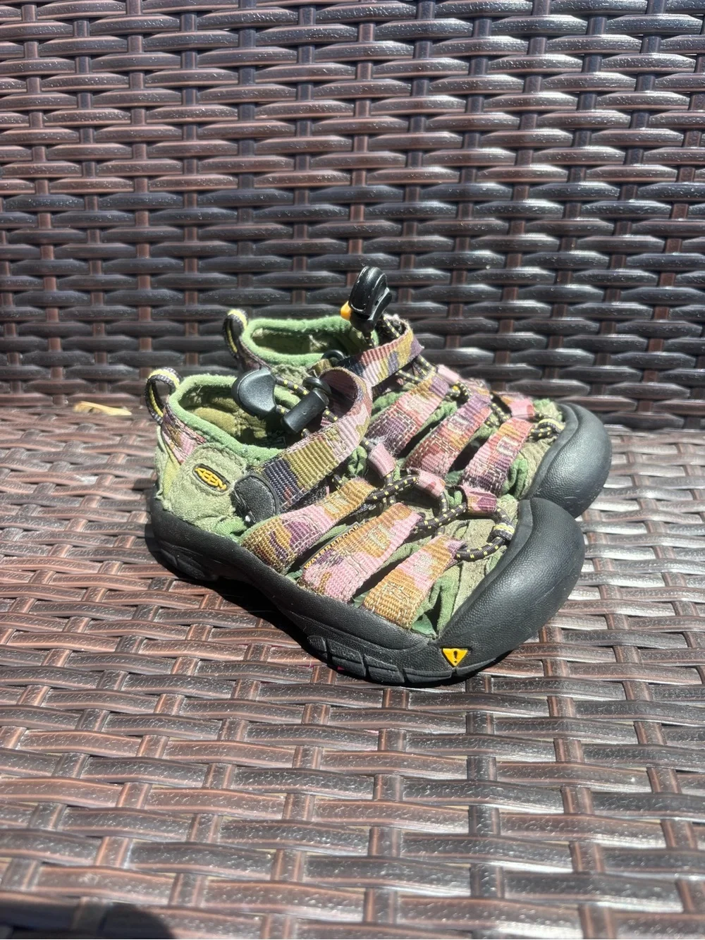 Keen Kids Newport 2 Green & Pink Camo Toddler Waterproof Sandals size 8c